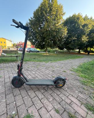 monopattino elettrico xiaomi