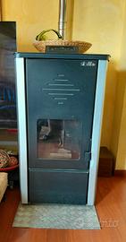 stufa a pellet idro 27 kw