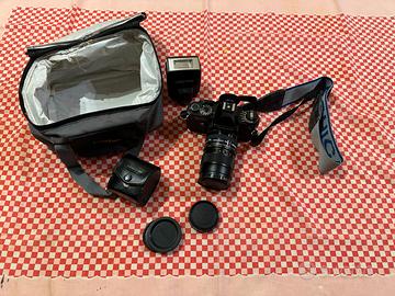 Macchina fotografica analogica Yashica FX-D