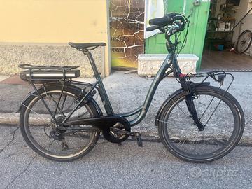 Ebike citybike elettrica taglia M/L