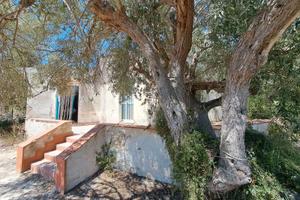 Villetta+Terreno in zona abitata 4 km da Siracusa