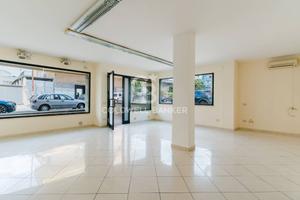 Locale commerciale - Casarano