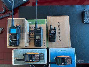 Portatili/Palmari bibanda stock Baofeng Quansheng