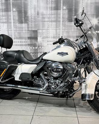 Harley Davidson Road King 1690 Classic FLHRC