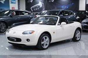 Mazda MX-5 Roadster Coupé 1.8L Wind