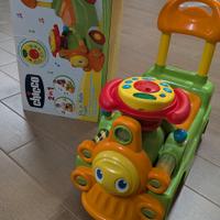Trenino cavalcabile Chicco