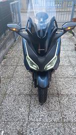 Scooter Honda Forza 350