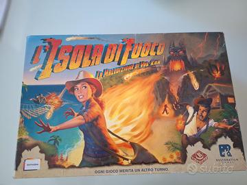 gioco in scatola "L'isola di fuoco" Asmodee