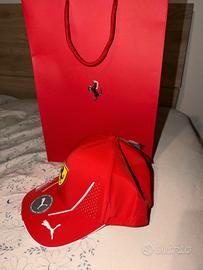 cappello Ferrari nuovo 