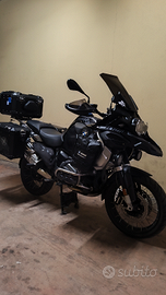 Bmw r 1250 gs adv triple black