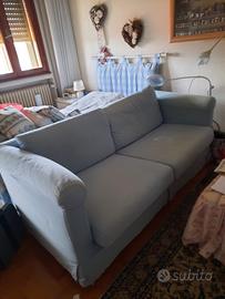 divano letto azzurro