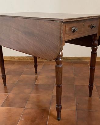 Tavolo da gioco in noce stile inglese 