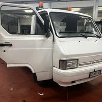 carroattrezzi Nissan trade 100 1999 motore zero km