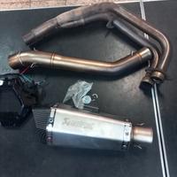 scarico akrapovic yamaha R3 completo si stop a led