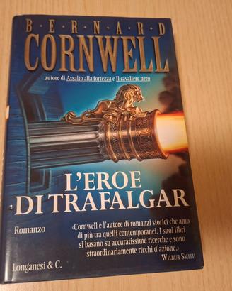 LIBRO "L'EROE DI TRAFALGAR" DI BERNARD CORNWELL