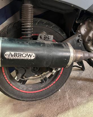 Scarico arrow