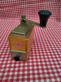 Macina caffè B. G. vintage