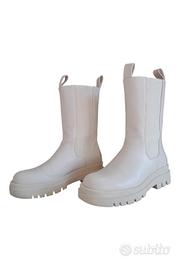 Stivaletti donna n. 41 "Gold&Gold" bianco ghiaccio