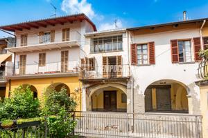 PORZIONE DI CASA, CENTRO PAESE