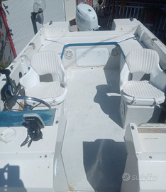 Barca americana originale al miglior offerente