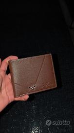 Portafoglio Uomo Marrone - Design Classico con Cuc