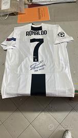 MAGLIETTA CR7 AUROGRAFATA