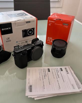 Sony a6000 con ottica Sony F1.8 OSS SEL35F18