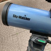 Telescopio Sky Watcher in foto