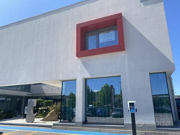Immobile di 350 m² con più di 5 locali a San Giova