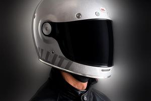 Casco Bell Bullit, vintage in fibra e pelle.