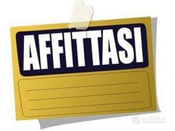 Locale per deposito mobili scatoli misterbianco