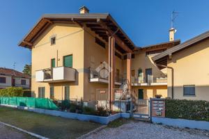 3 LOCALI A CARBONATE