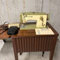 Macchina da cucire Bernina Favorit 740
