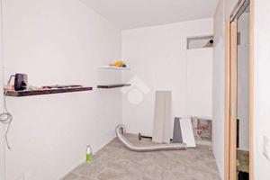 NEGOZIO A PALAZZOLO SULL'OGLIO