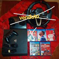 PS4+CONTRLLER+VOLANTE CON PEDALIERA C'È.