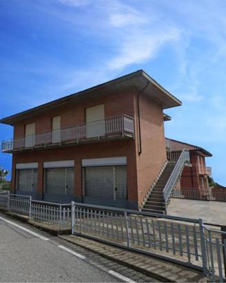 Casa indipendente di 221 m² con 3 locali e box aut