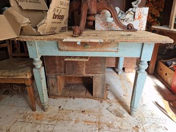 tavolo antico quadrato 