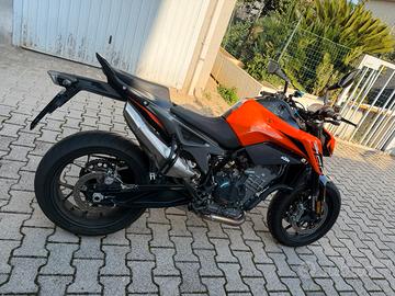 KTM Duke 790 - pari al nuovo - 2316km - QS - AFFAR