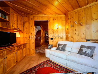 ESCLUSIVOarredoLIVINGnr2DIVANI+2POUFsetaCHALETmont