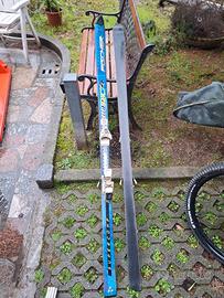 sci, 190cm, 180cm, 108cm con racchette e 100cm