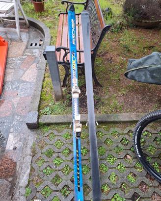 sci, 190cm, 180cm, 108cm con racchette e 100cm