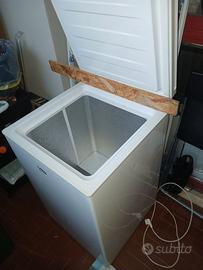 Freezer a pozzetto , come nuovo