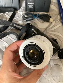 Macchina fotografica compatta Nikon. 1