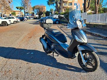 Piaggio Beverly 350
