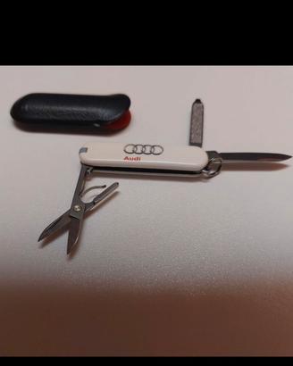 Victorinox Classic AUDI