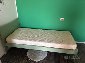 Letto singolo con rete e materasso ortopedico