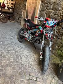 Aprilia sx