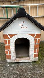 Cuccia in cemento per cani