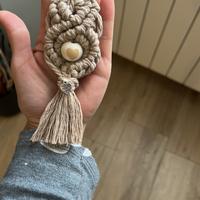 Portachiavi in macramè