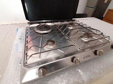 Piano Cottura Smeg a Gas con Valvola di  Sicurezza